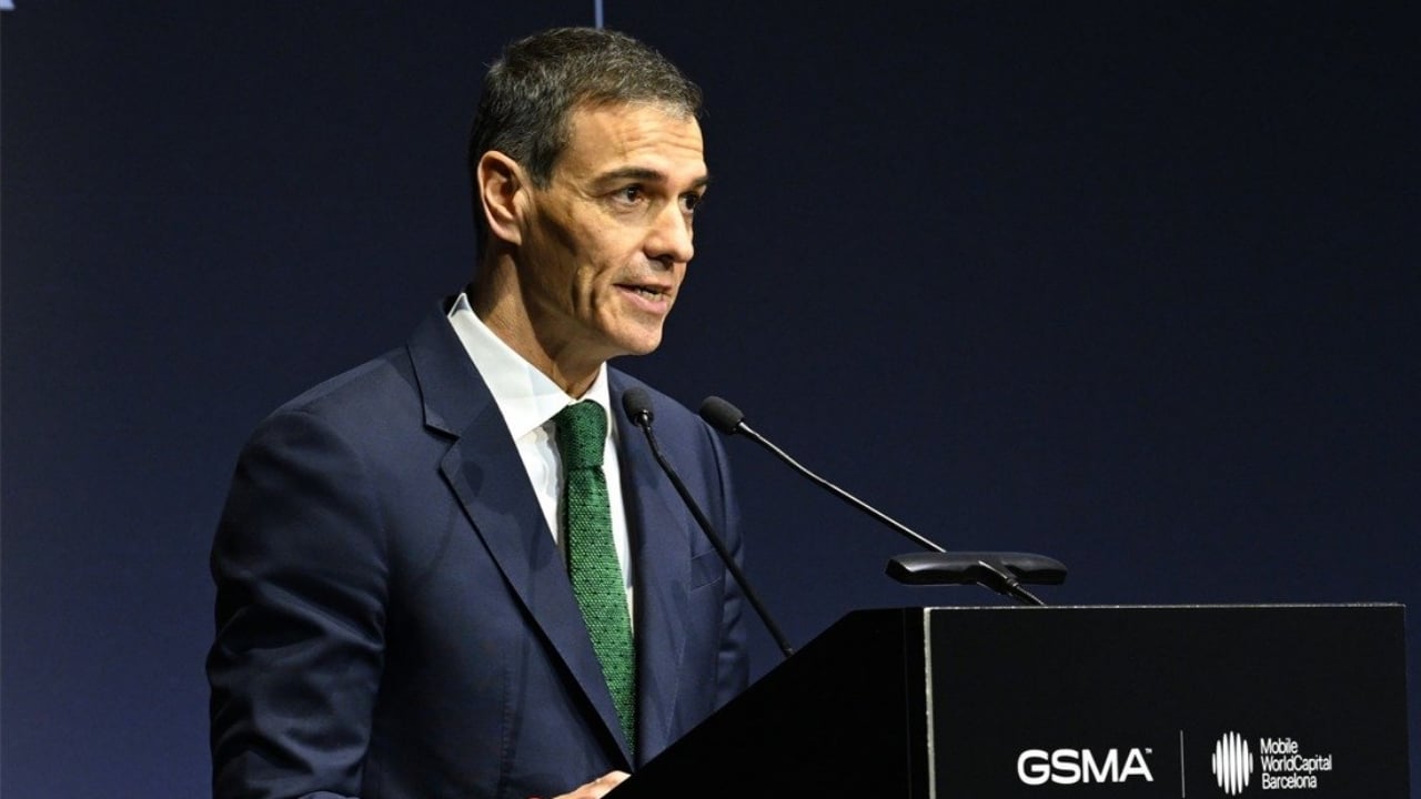 El Plan Auto 2030 llega 4 meses tarde y con 5.500 € de ayuda: el Gobierno intenta reactivar un mercado que ya no puede esperar más