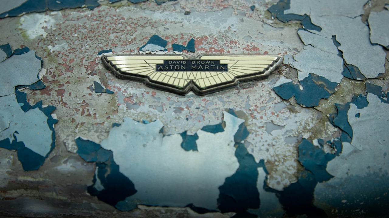 Las complicaciones financieras de Aston Martin, nada nuevo bajo el sol: "Trabajé en los 70 haciendo sus coches V8 y ya perdían dinero"