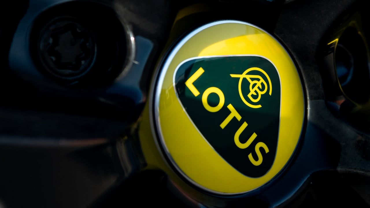 Lotus lleva años atrapada entre nostalgia y dudas: Geely empieza ahora a entender su legado mágico