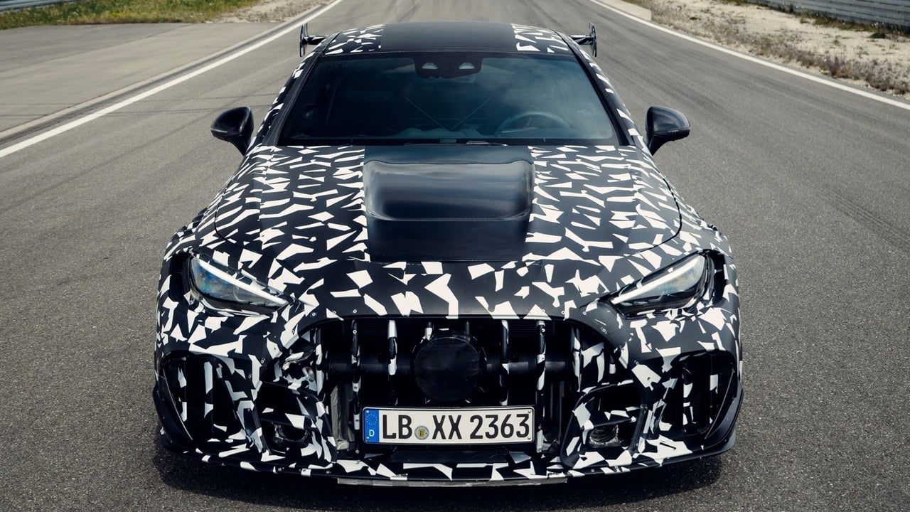 El nuevo Mercedes-AMG CLE Mythos ya asusta, 650 CV, solo 30 unidades y más de 922.000 euros