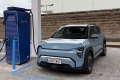 Los 5 miedos antes de comprar un coche eléctrico (y por qué desaparecen en el primer mes)