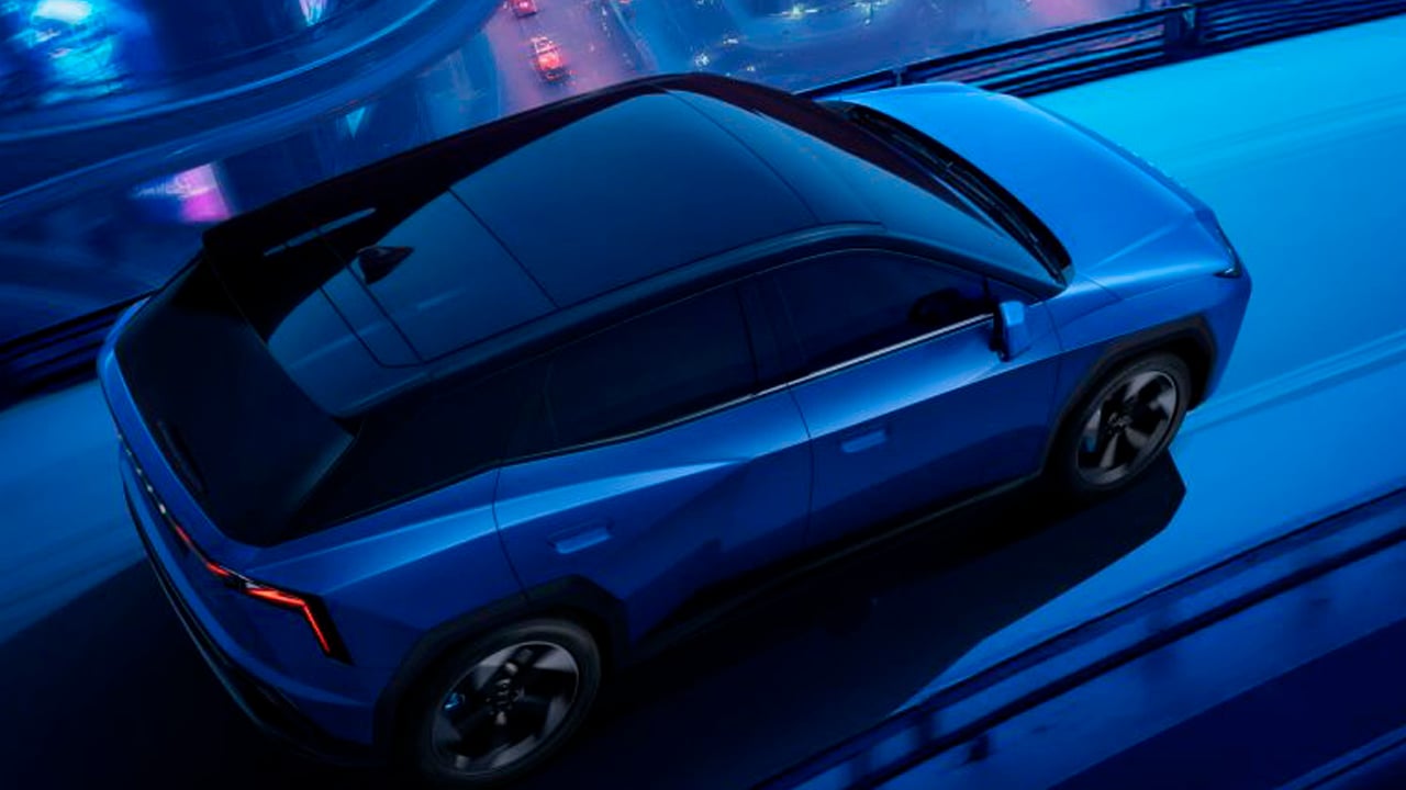 El OMODA 4 llegará a finales de año en versión híbrida y eléctrica y apunta directamente al Volkswagen T-Roc