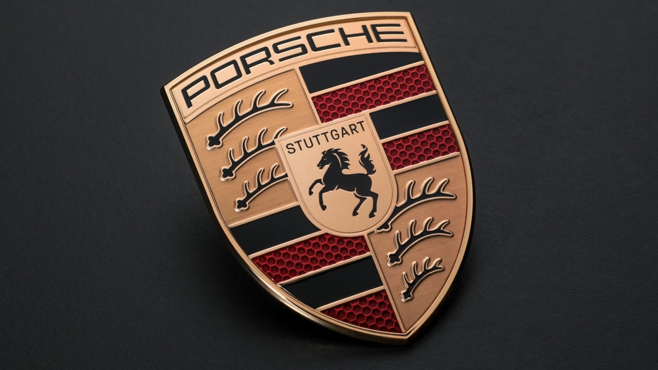 A Porsche no le queda más remedio que meter la tijera: 