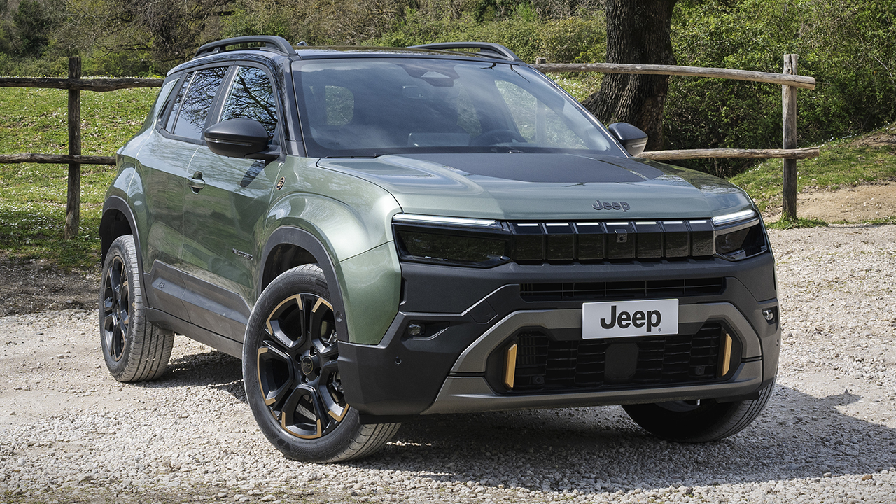 Todos los precios del nuevo Jeep Avenger 2027, así queda la gama del renovado SUV 4x4 con hasta 156 CV