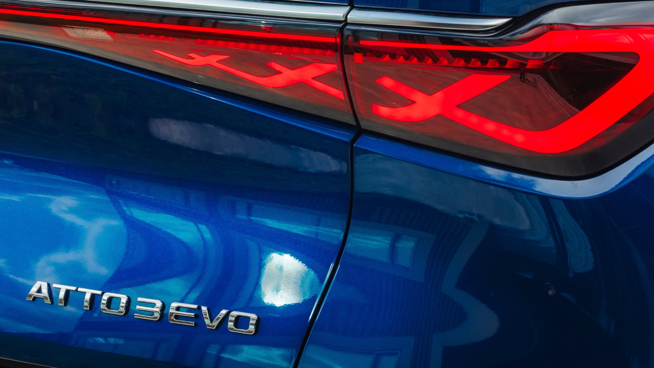 Segundo palo a BYD en Europa, un tribunal belga tumba uno de los grandes reclamos del nuevo Atto 3 Evo