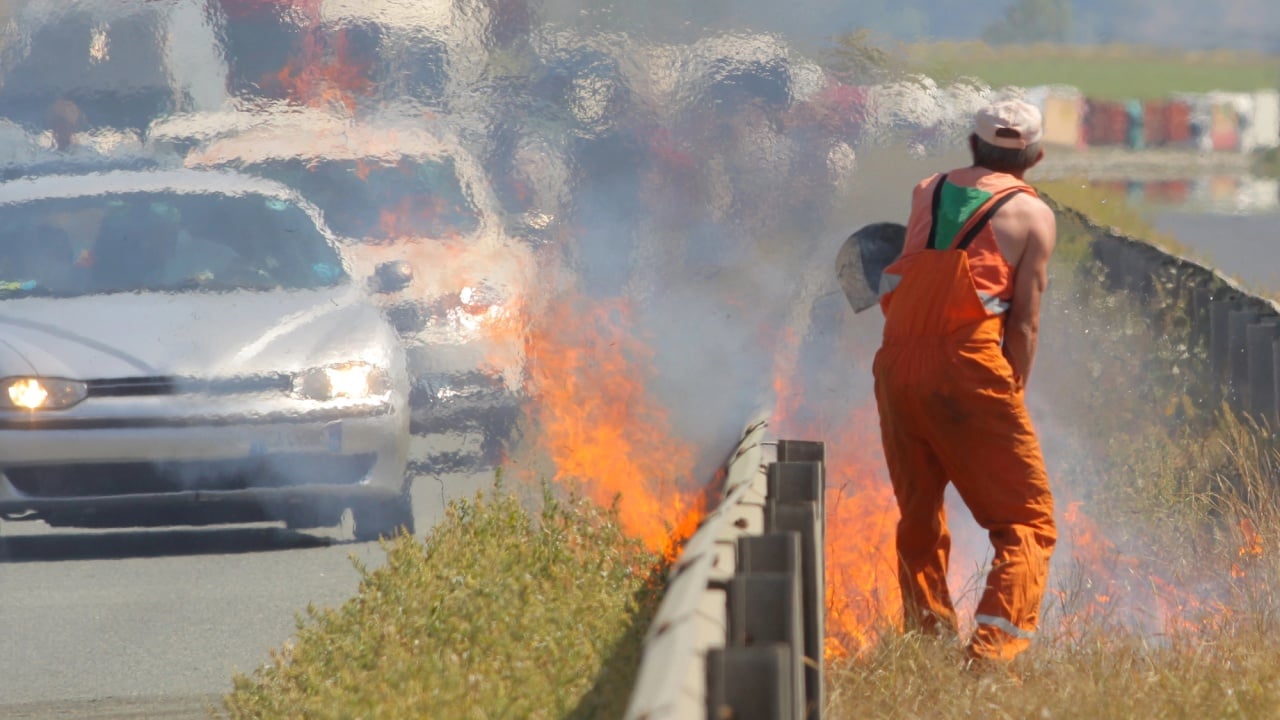 La DGT activa su protocolo de incendios forestales y hay novedades: esto es lo que puede pasarte en la carretera