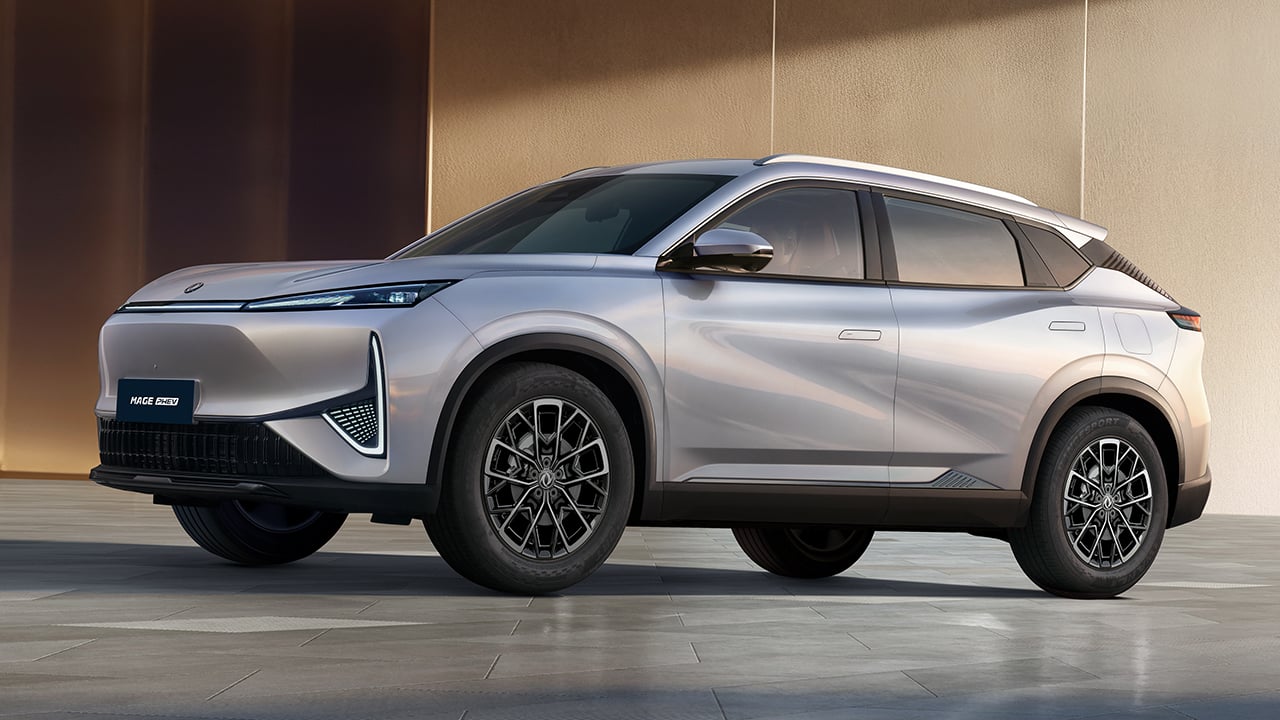 Dongfeng trae a España su primer híbrido enchufable, el nuevo MAGE PHEV llega con precio de derribo y más de 1.000 km de autonomía