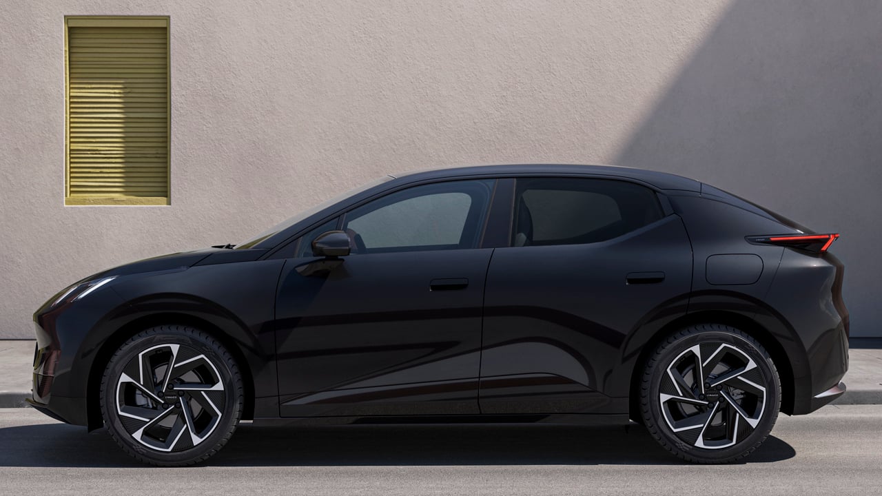El Lynk & Co 02 2027 se pone al día y no cuesta ni un euro más