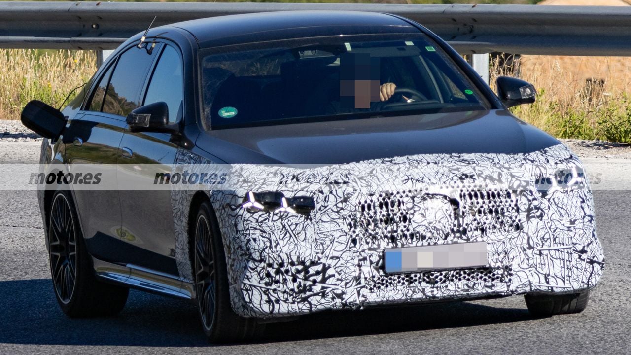 Estas nuevas fotos espía del Mercedes-AMG S 63 confirman una gran noticia: vuelve el V8 y ya no será un PHEV