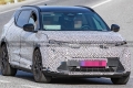 Renault no se rinde con el Scenic eléctrico, la renovación que decidirá su futuro ya se deja ver en pruebas
