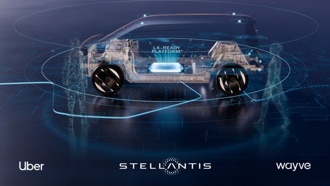 Así serán los robotaxis de Stellantis para igualarse con Tesla: los podrás llamar vía Uber