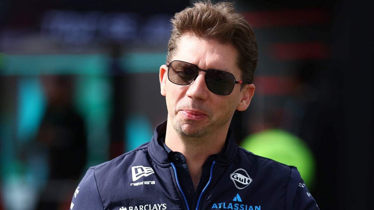 Sainz recibe el mensaje de Williams en Barcelona: menos peso en el coche, pero mayor dificultad para cambiar de equipo