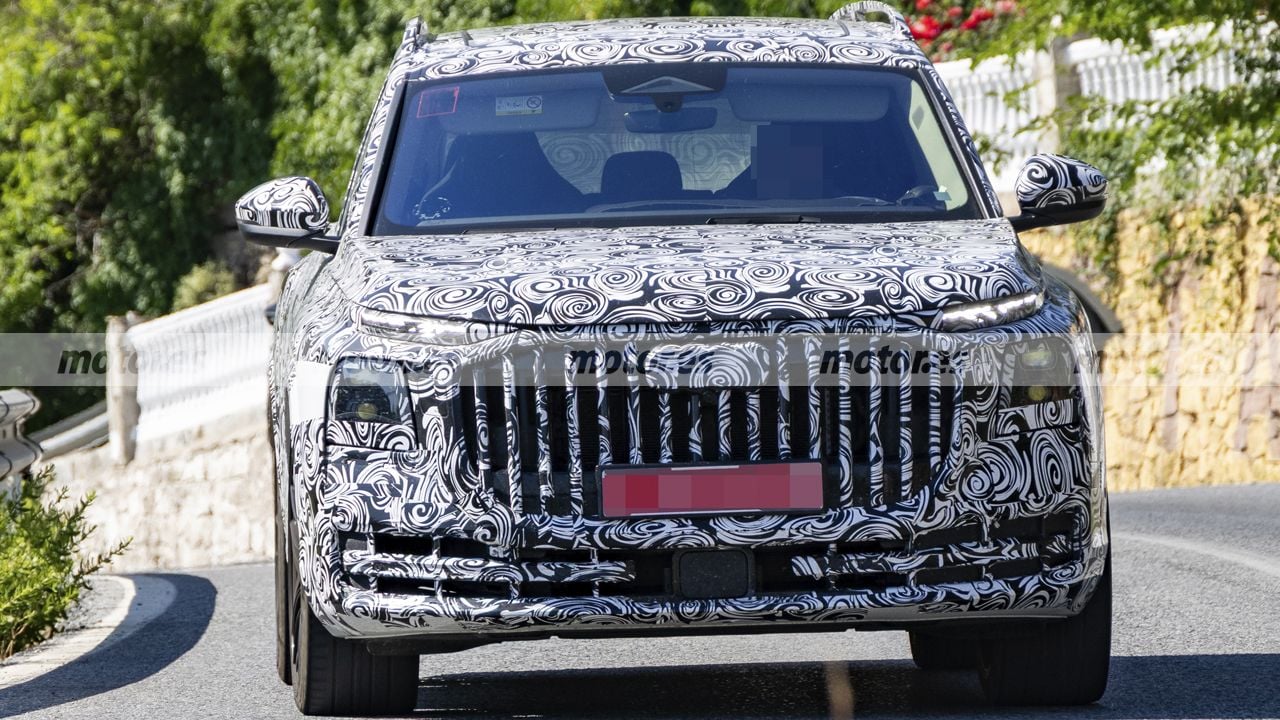 El Audi Q9 Horch está listo, las últimas fotos espía destapan el SUV de lujo que desafiará al Maybach GLS