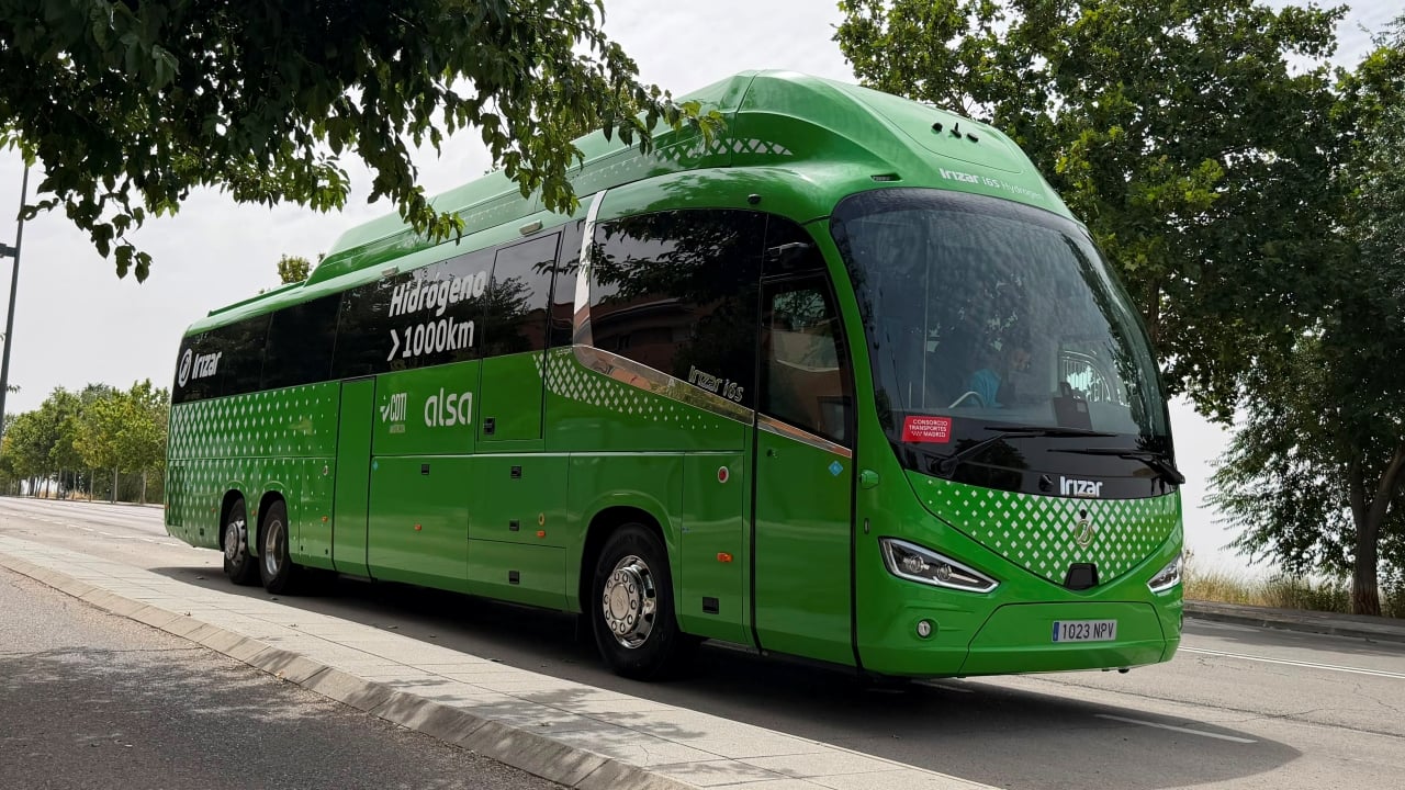El primer autobús de hidrógeno de Bosch ya circula en Madrid con 1.000 km de autonomía: la ciudad se convierte en su banco de pruebas