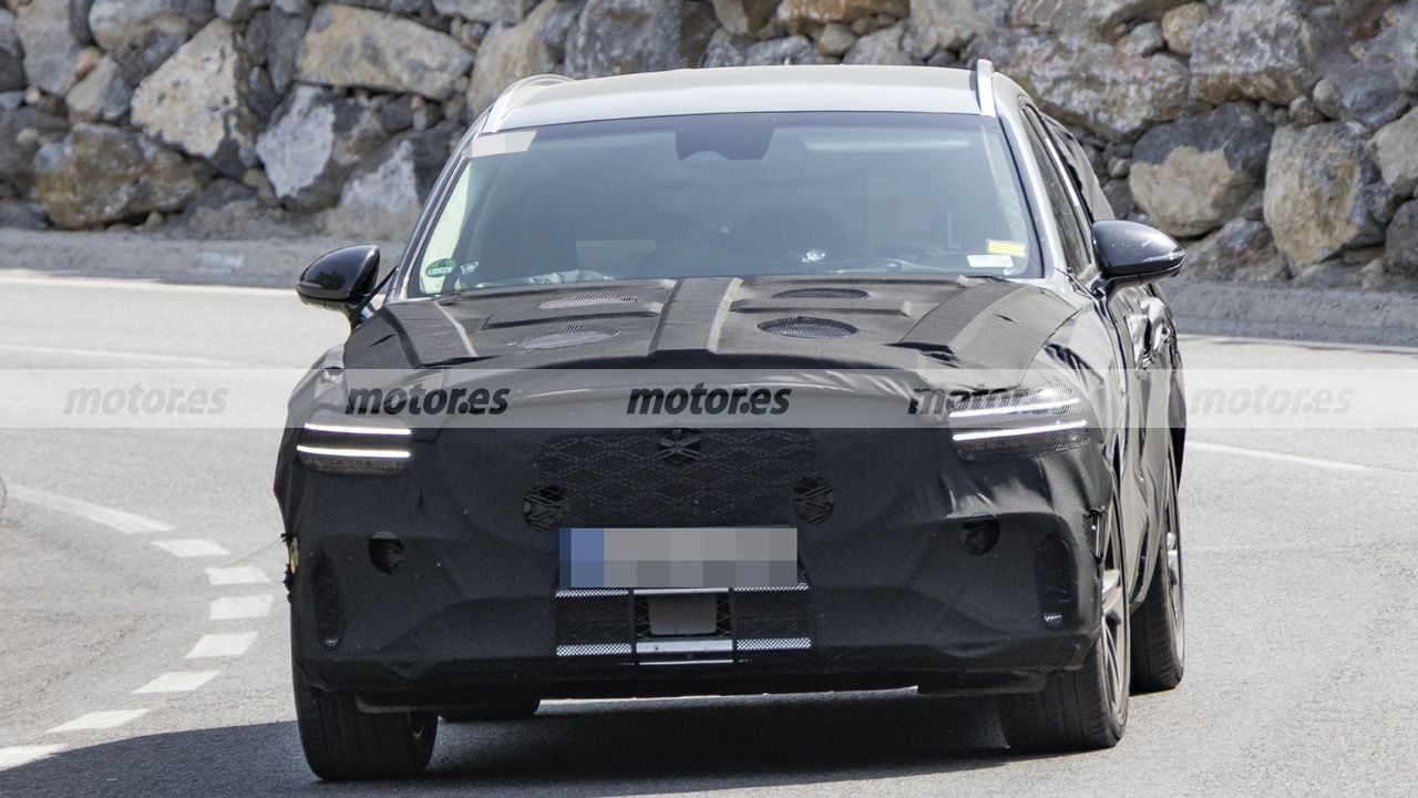 El Genesis GV70 Hybrid 2027 deja ver más de su diseño y apunta a una tecnología llamada a cambiar los híbridos