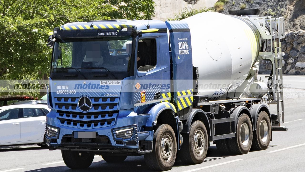 Mercedes ya vende una hormigonera eléctrica: pesa 44 toneladas y esto es lo que puede recorrer