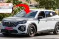Peugeot se sube al carro de las baterías LFP para solucionar el punto débil de su coche eléctrico más vendido