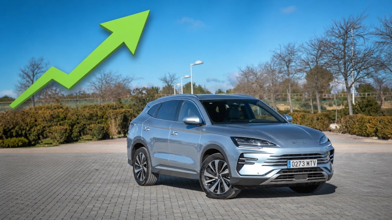 SUV hibrido BYD Seal U DM-i con bateria e motore, posizionato al secondo posto in Spagna, sfida il Toyota RAV4