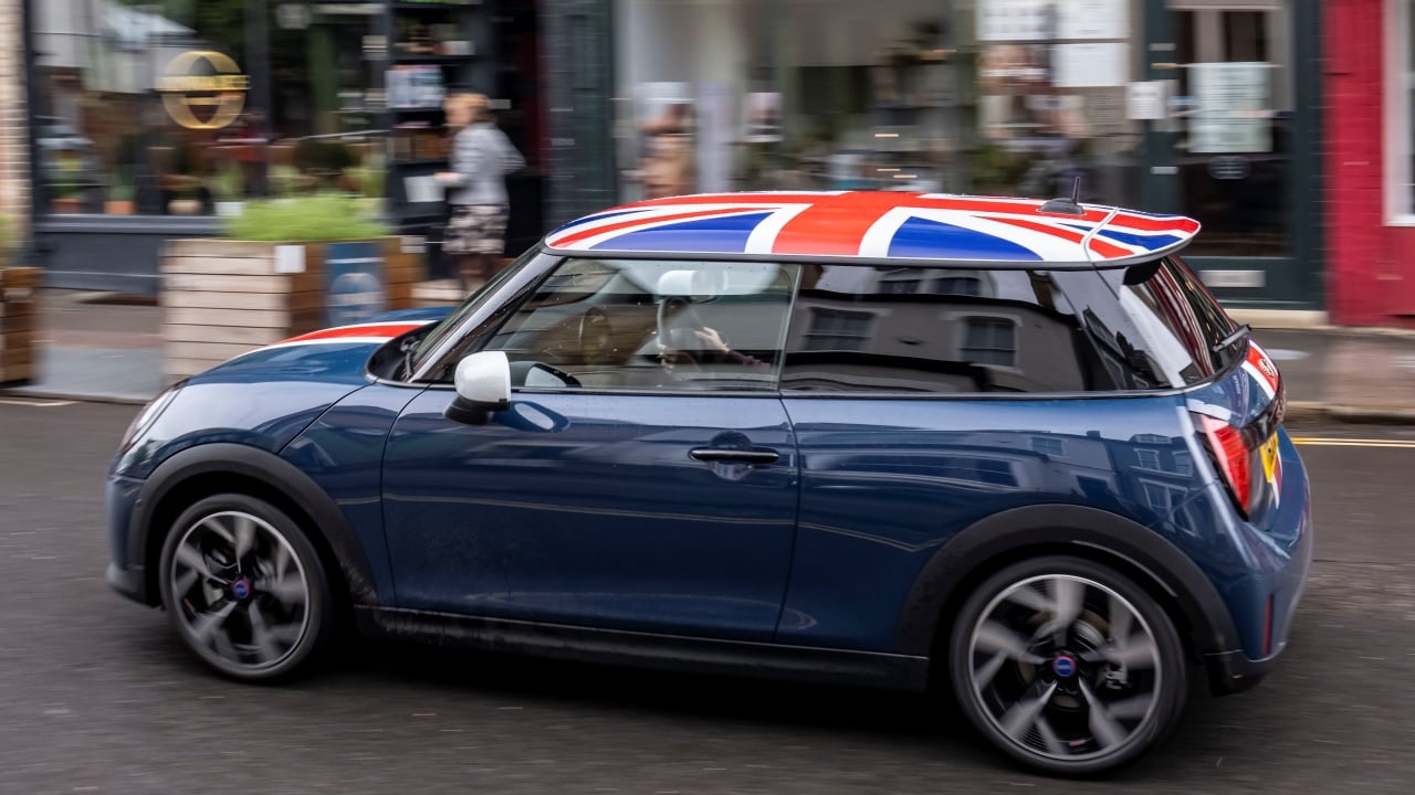 Hay una cosa que ningún MINI ha cambiado desde 1959 y el próximo eléctrico apunta a darle la vuelta