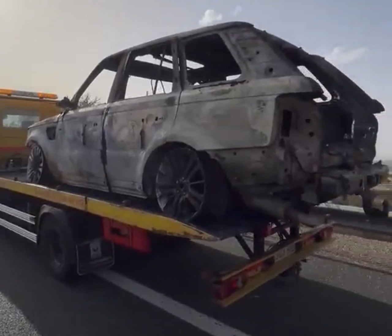 «El incendio lo provocó un coche eléctrico»