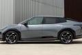 KIA tiene su propio Peugeot E-408 que cuesta 4.600 € menos, tiene más autonomía y mejor maletero