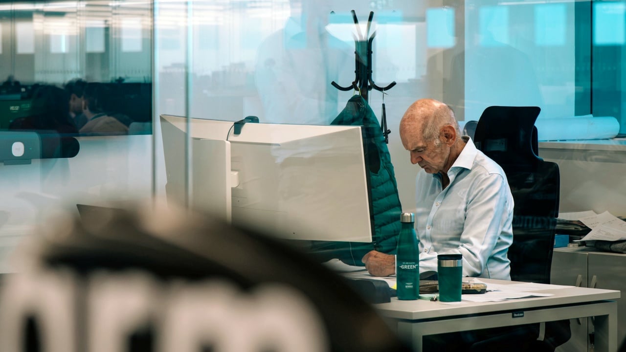 Newey, en modo multitarea: dos meses compaginando el diseño del coche de 2027 con el AMR26B