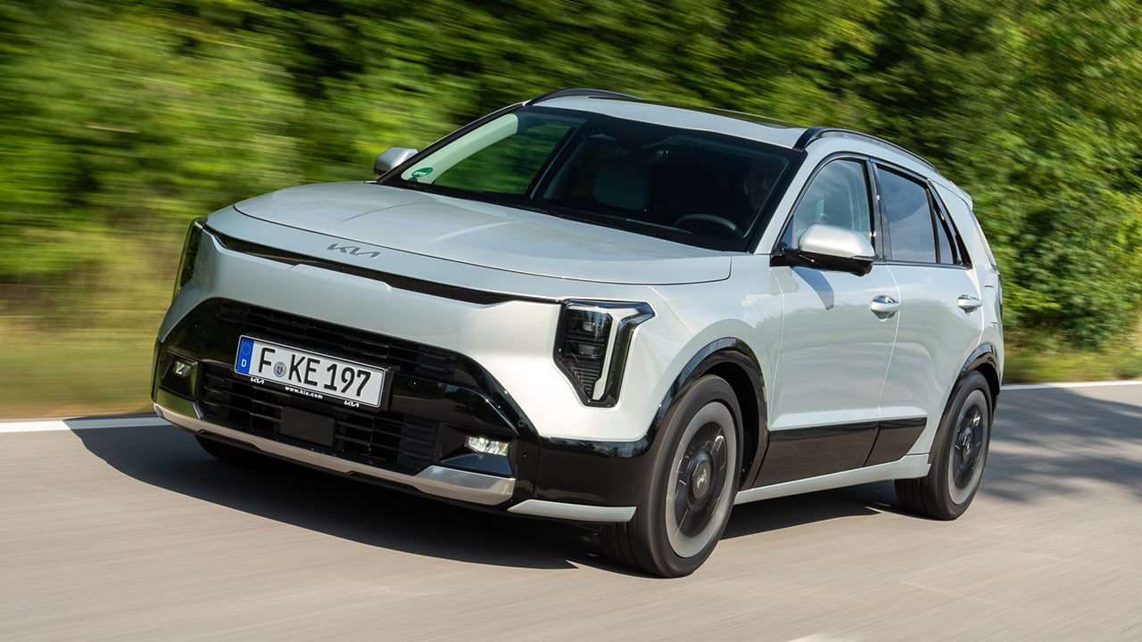 El Toyota C-HR, mira por el retrovisor: el nuevo KIA Niro llega con 10.100 € de rebaja y menor consumo