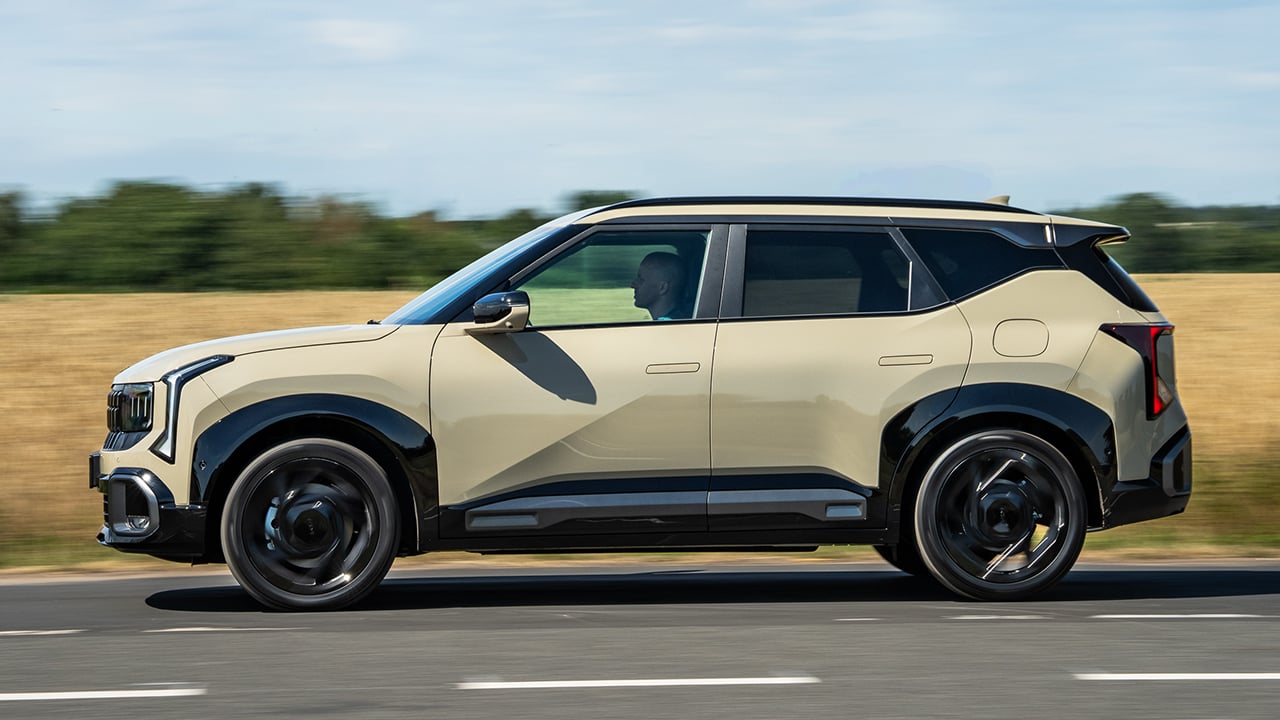 El SUV de KIA que ha triunfado en medio mundo llega a España con precio rebajado, motor turbo de 180 CV y buen equipamiento