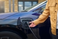 El estudio que agitan contra el coche eléctrico dice lo contrario de lo que le atribuyen, un 41 % menos de CO2