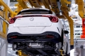 El nuevo Mercedes GLA entra en producción, con 700 km de autonomía primero e híbrido en 2027