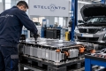 Stellantis quiere que cambiar la batería deje de parecer una sentencia de muerte para el eléctrico: empieza a venderlas reacondicionadas