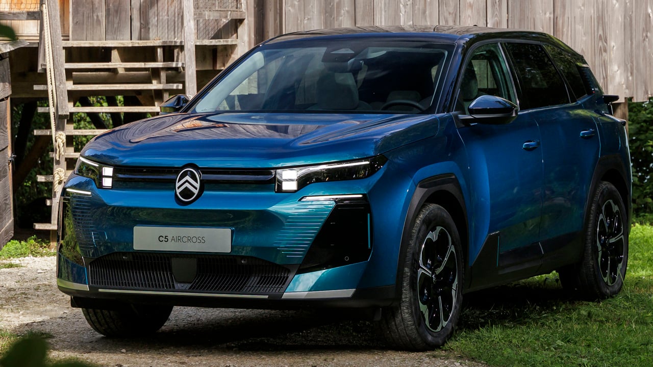 El nuevo Citroën C5 Aircross Émeraude estrena color y sube el nivel de equipamiento sin renunciar al confort