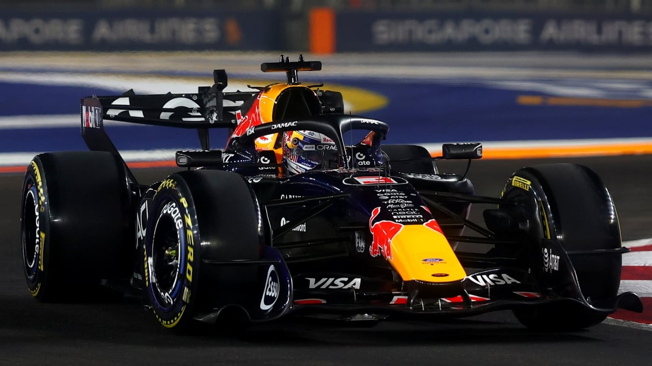 Verstappen saldrá en pole para la Sprint de Singapur y Alonso vuelve a brillar en la oscuridad de Marina Bay
