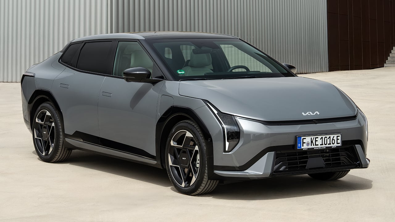 7.900 € de descuento, 204 CV y 456 km de autonomía, el KIA EV4 Fastback se pone a tiro con un precio más barato