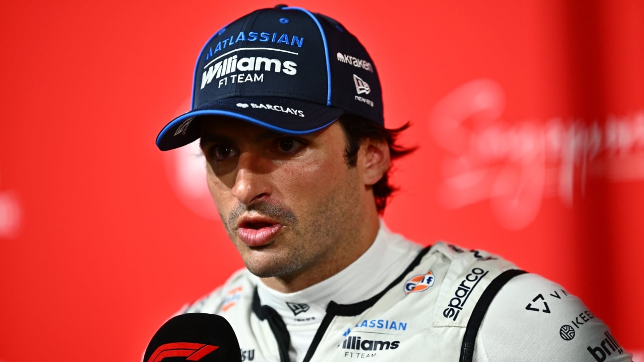 Sainz reacciona a las palabras de Vowles sobre el límite de gasto en la F1: «No es una batalla política»