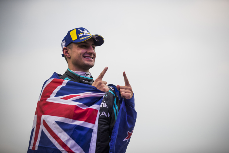 Mitch Evans, nuevo líder tras dominar el errático ePrix de Ciudad de México